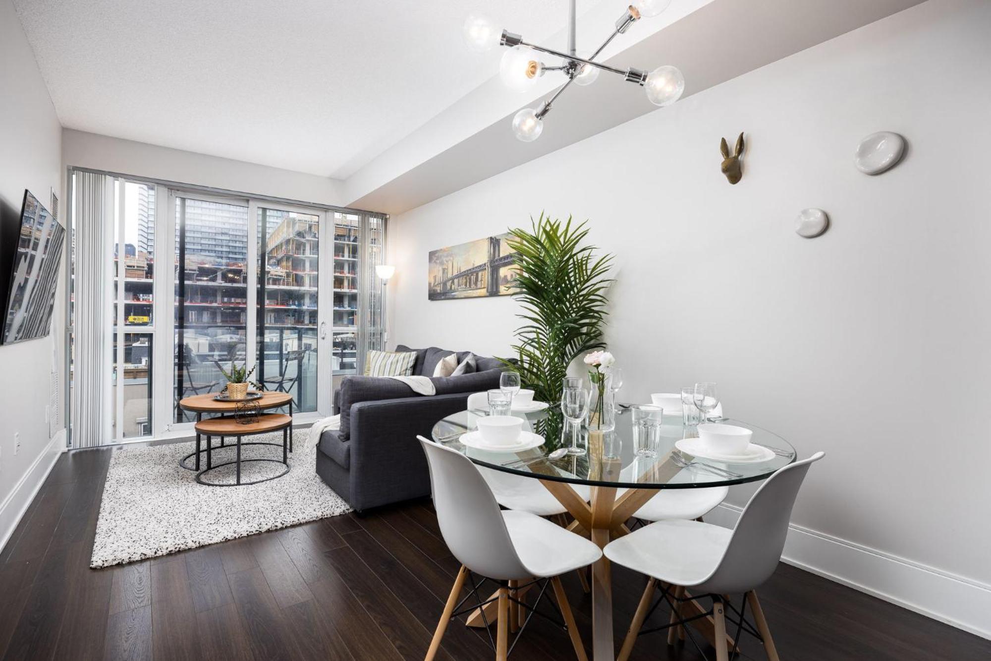 Dwtn Condo Near Cn Tower! W/ Free Parking Toronto Exterior photo