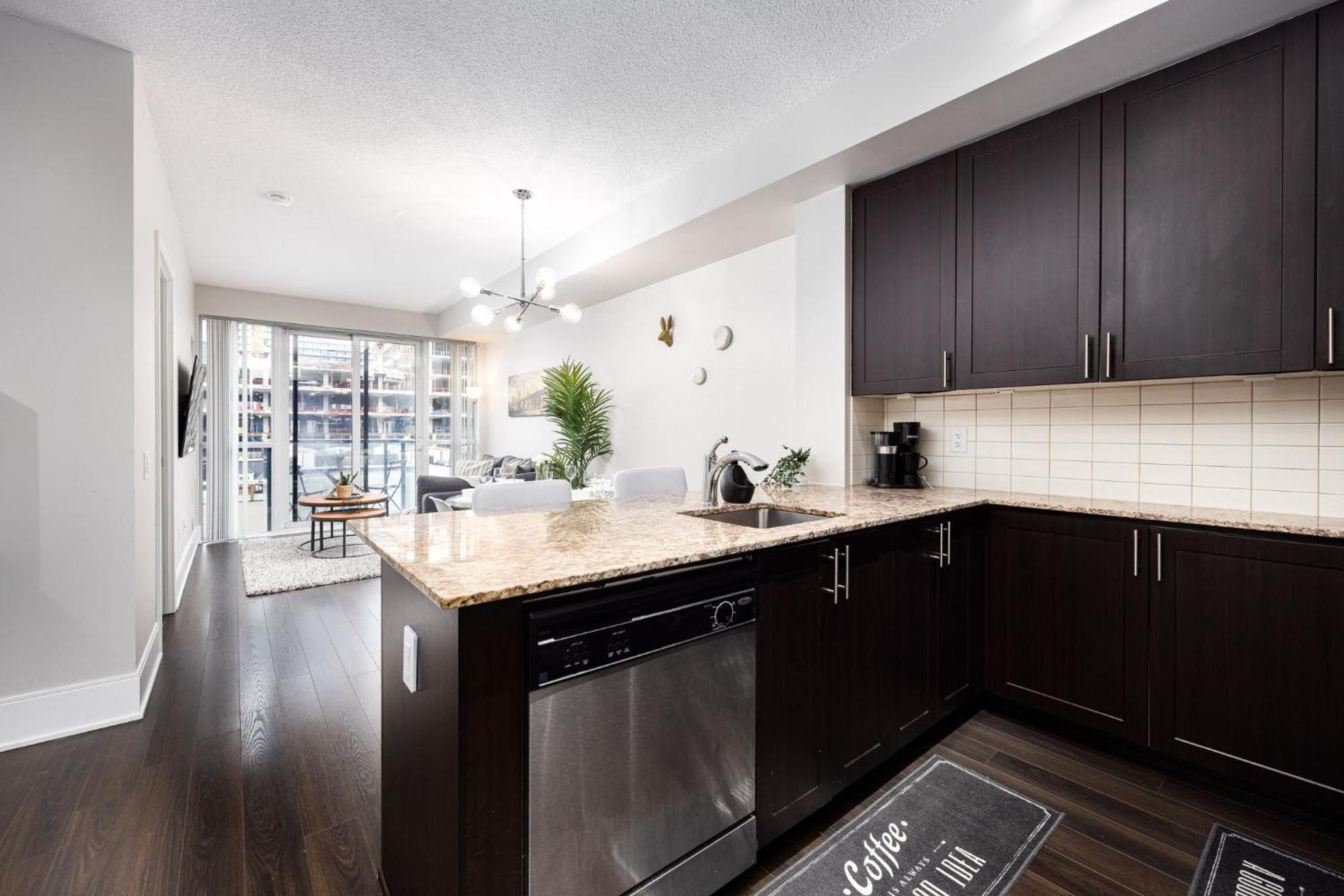 Dwtn Condo Near Cn Tower! W/ Free Parking Toronto Exterior photo
