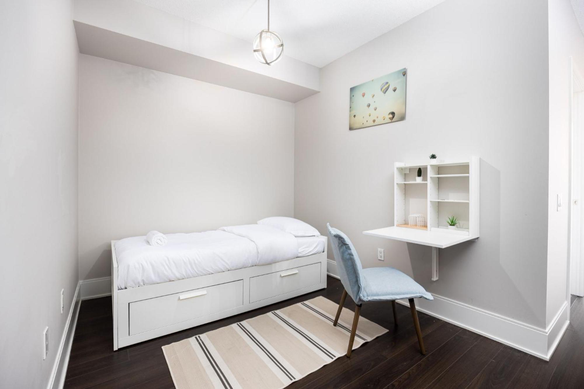 Dwtn Condo Near Cn Tower! W/ Free Parking Toronto Exterior photo