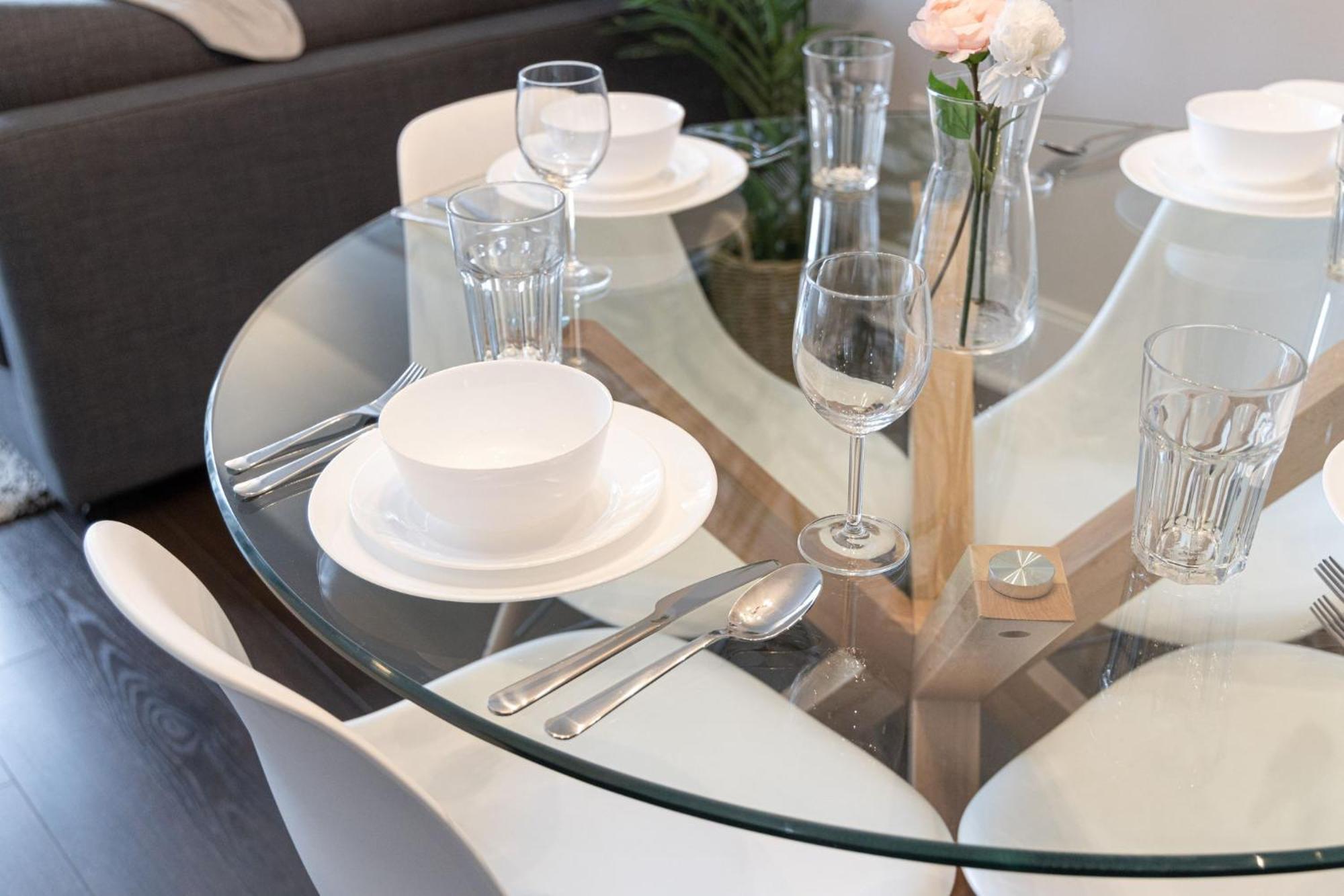 Dwtn Condo Near Cn Tower! W/ Free Parking Toronto Exterior photo